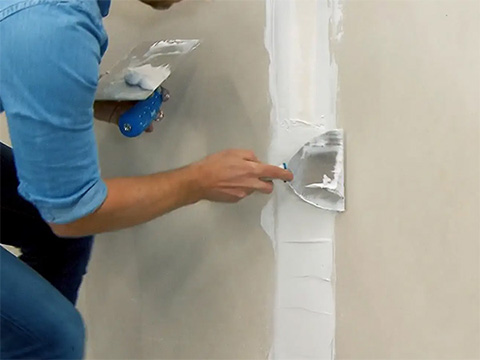 Appliquer une deuxième couche de pâte à joints