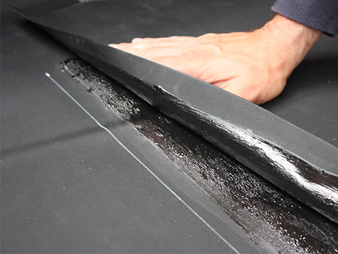 Overlapping van roofing