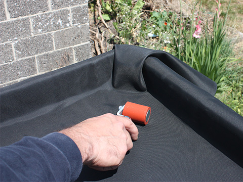 EPDM-folie geplooid in dakhoeken